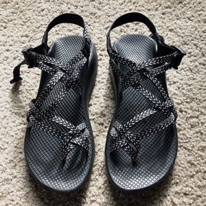 Chaco Women's ZX/2® Classic, Black and White, W9